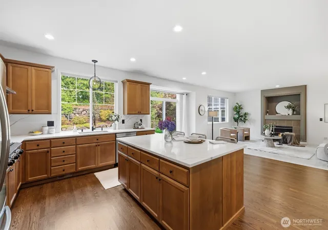 Photo 3 of Single family home for sale at 36128 SE Turnberry St, Snoqualmie, WA 98065 | MLS# NWM2558072 | Listing updated on 2026-10-01