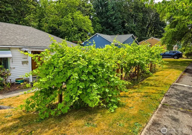 Photo 3 of Sale Pending at 11422 71st Place S, Seattle, WA 98178 | MLS# NWM2558091 | Listing updated on 2026-09-25