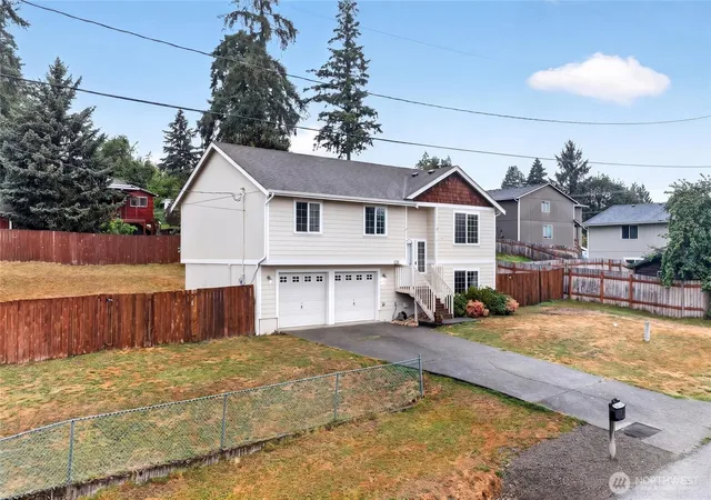 Photo 2 of Single family home for sale at 426 Comet St, Milton, WA 98354 | MLS# NWM2558092 | Listing updated on 2026-09-29