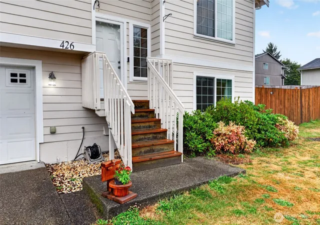Photo 3 of Single family home for sale at 426 Comet St, Milton, WA 98354 | MLS# NWM2558092 | Listing updated on 2026-09-29