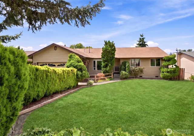 Photo 2 of Sale Pending at 2006 64th Avenue Ne, Tacoma, WA 98422 | MLS# NWM2558113 | Listing updated on 2026-09-21