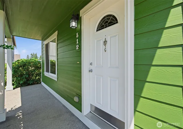 Photo 3 of Single family home for sale at 512 Stadium Ct, Napavine, WA 98565 | MLS# NWM2558114 | Listing updated on 2026-09-20