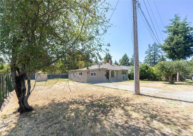 Photo 2 of Single family home for sale at 803 T St, Port Townsend, WA 98368 | MLS# NWM2558116 | Listing updated on 2026-10-03