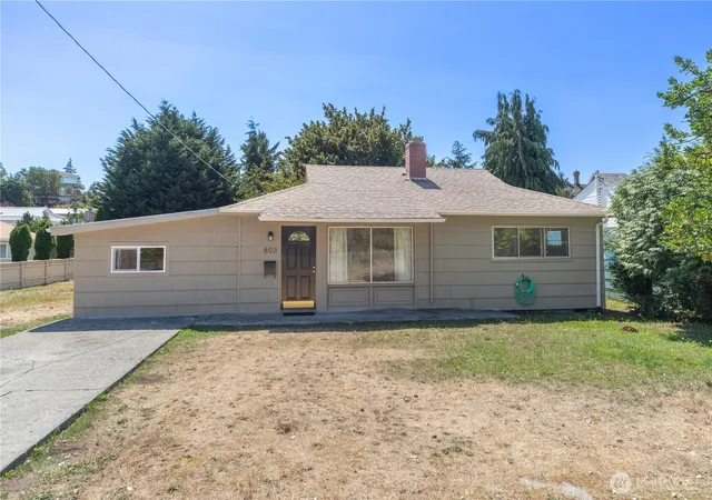Photo 3 of Single family home for sale at 803 T St, Port Townsend, WA 98368 | MLS# NWM2558116 | Listing updated on 2026-10-03