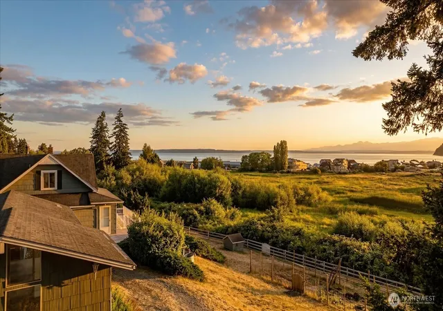 Photo 2 of Land for sale at 6054 Snapdragon Ln, Clinton, WA 98236 | MLS# NWM2558138 | Listing updated on 2026-10-02