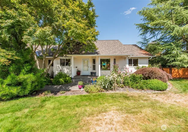 Photo 3 of Sale Pending at 81 Eastgate Pl, Sequim, WA 98382 | MLS# NWM2558148 | Listing updated on 2026-09-23