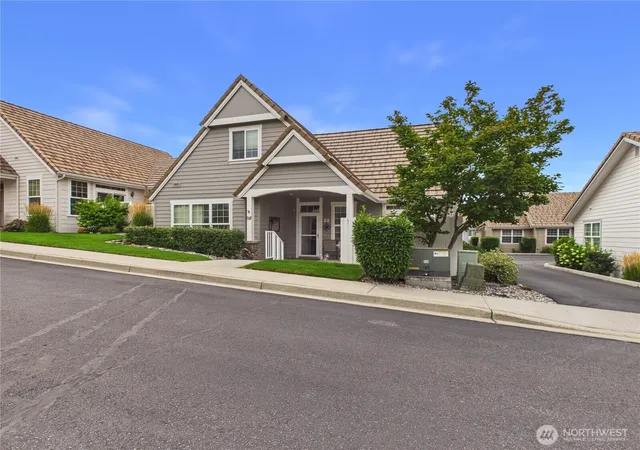 Photo 3 of Townhouse for sale at 1494 Eastmont Ave #22, East Wenatchee, WA 98802 | MLS# NWM2558150 | Listing updated on 2026-09-23