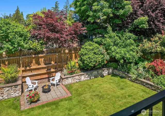 Photo 4 of Single family home for sale at 524 7th Avenue, Kirkland, WA 98033 | MLS# NWM2558166 | Listing updated on 2026-09-29