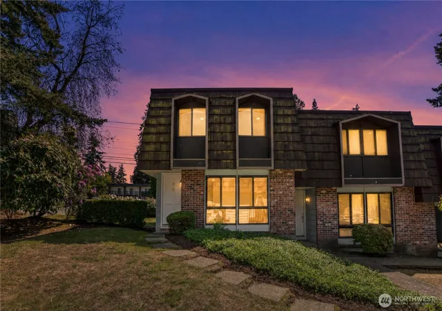 Photo 2 of Townhouse for sale at 5311 188th Street Sw #C-10, Lynnwood, WA 98037 | MLS# NWM2558180 | Listing updated on 2026-09-23