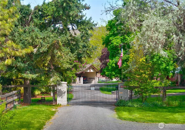 Photo 2 of Sale Pending at 1850 Sr 821, Yakima, WA 98901 | MLS# NWM2558209 | Listing updated on 2026-09-25
