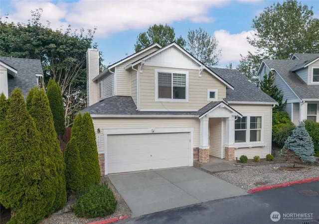 Photo 3 of Townhouse for sale at 4109 S 220th Place #18, Kent, WA 98032 | MLS# NWM2558214 | Listing updated on 2026-09-23