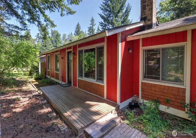 Photo 3 of Single family home for sale at 17140 424th Avenue SE, North Bend, WA 98045 | MLS# NWM2558235 | Listing updated on 2026-09-23