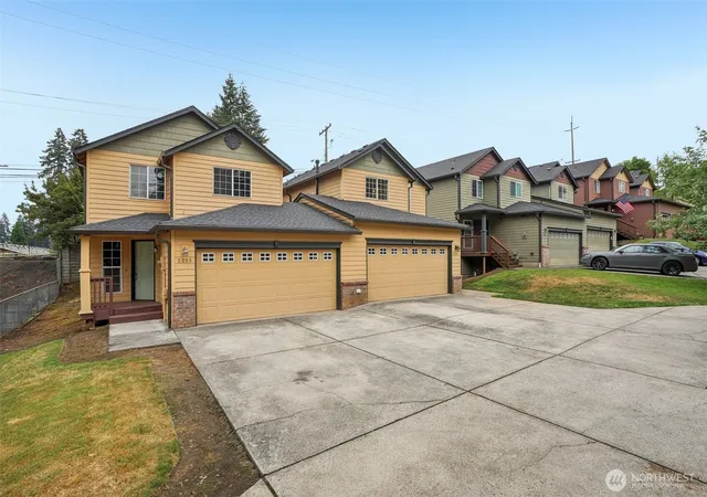 Photo 2 of Townhouse for sale at 2219 Ne 137th Court, Vancouver, WA 98684 | MLS# NWM2558250 | Listing updated on 2026-09-23