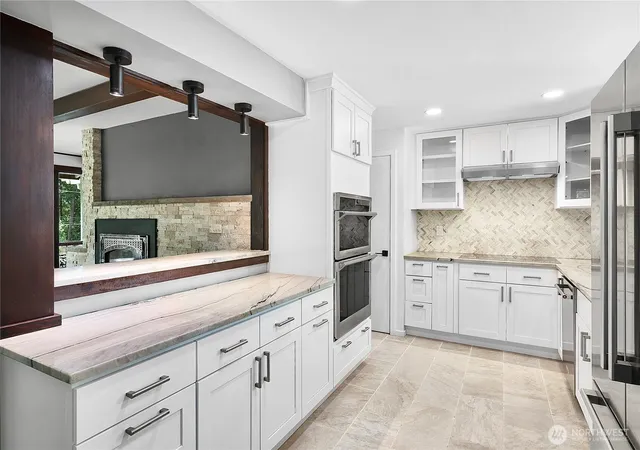 Photo 3 of Single family home for sale at 3730 NE 194th Street, Lake Forest Park, WA 98155 | MLS# NWM2558293 | Listing updated on 2026-09-23