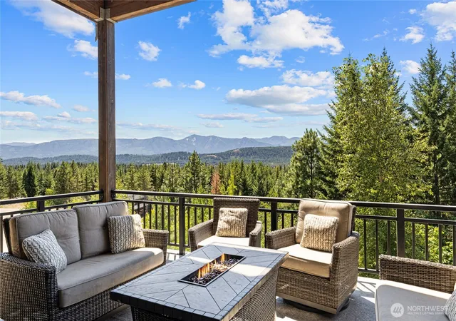 Photo 3 of Single family home for sale at 570 Paintbrush Ln, Ronald, WA 98940 | MLS# NWM2558294 | Listing updated on 2026-09-23