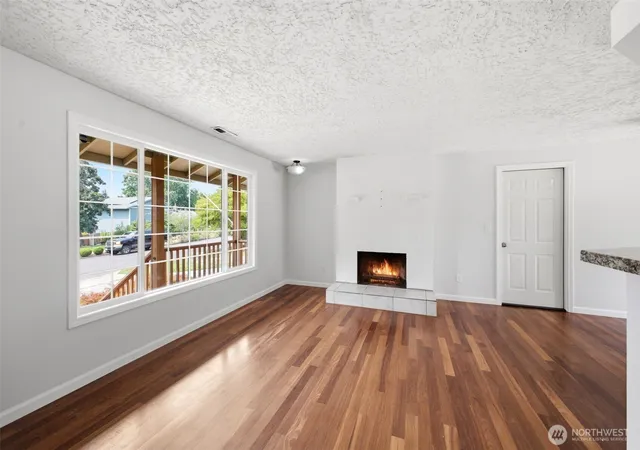 Photo 4 of Sale Pending at 2417 SE Higgins Dr, Vancouver, WA 98683 | MLS# NWM2558299 | Listing updated on 2026-08-30