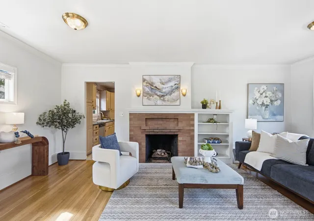 Photo 3 of Sale Pending at 1709 N 35th Street, Seattle, WA 98103 | MLS# NWM2558306 | Listing updated on 2026-09-25
