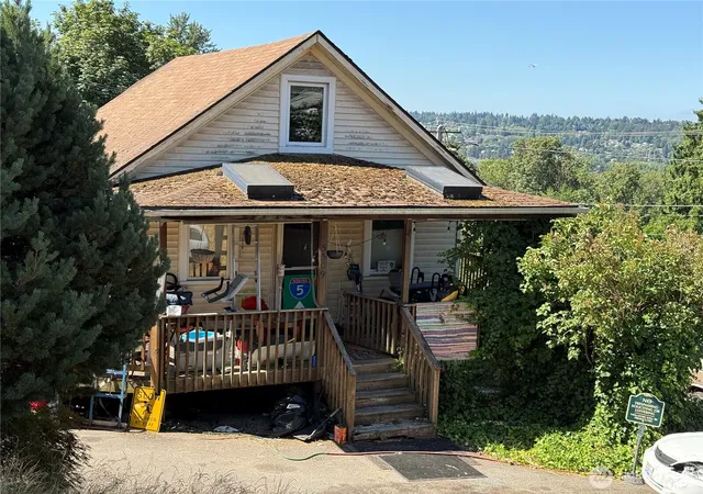 Photo 1 of Single family home for sale at 5309 S Augusta St, Seattle, WA 98178 | MLS# NWM2558340 | Listing updated on 2026-09-23
