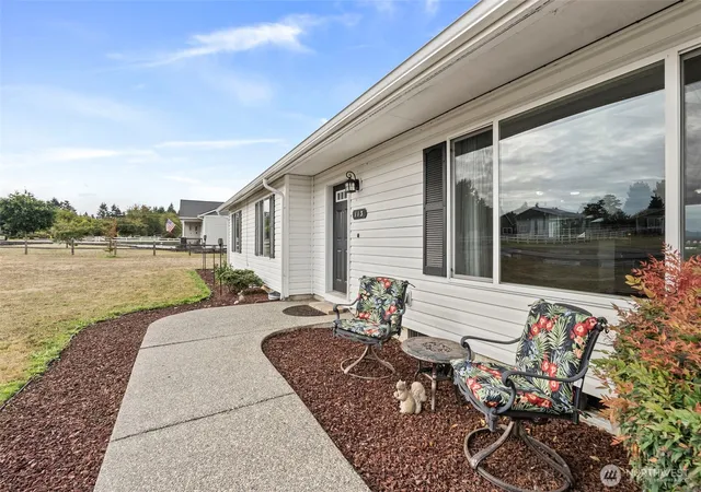 Photo 3 of Single family home for sale at 113 Karen Ct, Chehalis, WA 98532 | MLS# NWM2558349 | Listing updated on 2026-09-25
