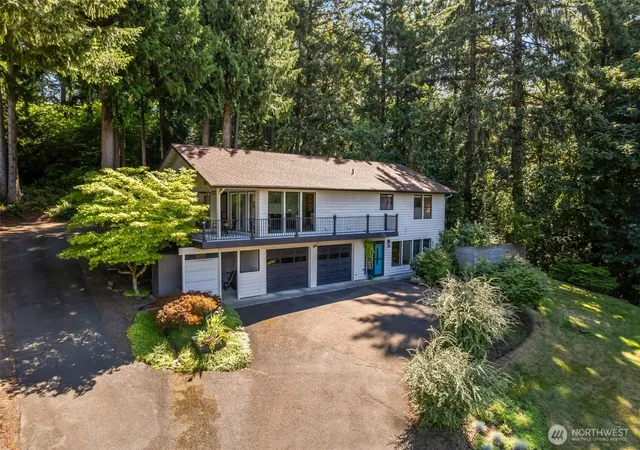 Photo 1 of Single family home for sale at 104 Mcmenomy Dr, Kelso, WA 98626 | MLS# NWM2558377 | Listing updated on 2026-09-23