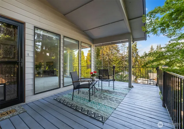 Photo 2 of Single family home for sale at 104 Mcmenomy Dr, Kelso, WA 98626 | MLS# NWM2558377 | Listing updated on 2026-09-23