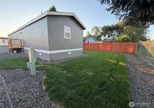 Photo 1 of Manufactured home for sale at 105 W Washington Ave #39, Yakima, WA 98903 | MLS# NWM2558390 | Listing updated on 2026-09-22