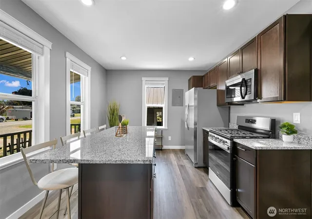 Photo 3 of Sale Pending at 230 Vancouver St, Sumas, WA 98295 | MLS# NWM2558395 | Listing updated on 2026-09-25