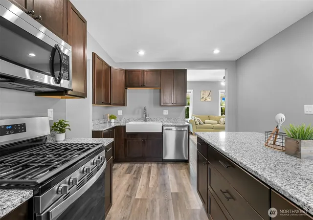 Photo 4 of Sale Pending at 230 Vancouver St, Sumas, WA 98295 | MLS# NWM2558395 | Listing updated on 2026-09-25