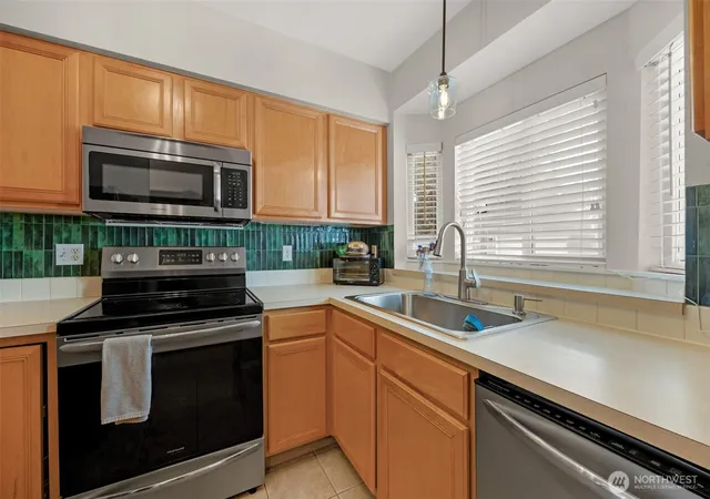 Photo 3 of Townhouse for sale at 459 Queen Ave Ne #303, Renton, WA 98056 | MLS# NWM2558400 | Listing updated on 2026-09-23