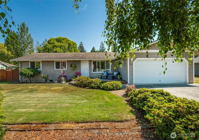 Photo 2 of Single family home for sale at 8160 Kayak Way, Blaine, WA 98230 | MLS# NWM2558406 | Listing updated on 2026-09-23