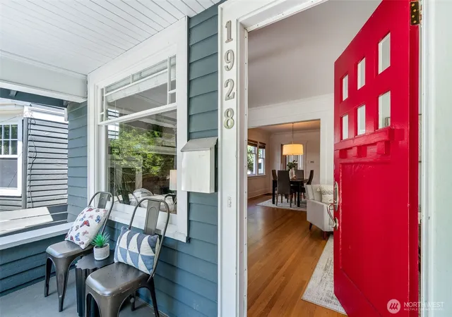 Photo 3 of Single family home for sale at 1928 9th Avenue W, Seattle, WA 98119 | MLS# NWM2558439 | Listing updated on 2026-10-16