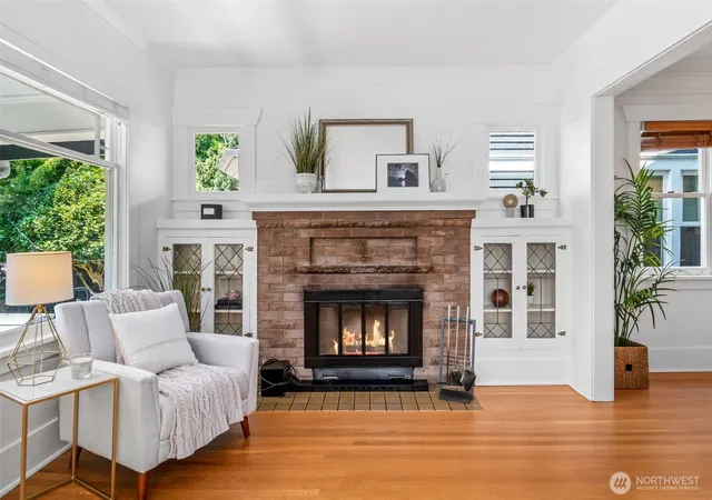Photo 3 of Single family home for sale at 1928 9th Avenue W, Seattle, WA 98119 | MLS# NWM2558439 | Listing updated on 2026-09-26
