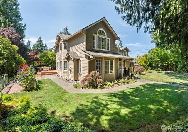 Photo 2 of Sale Pending at 706 N Huson, Tacoma, WA 98406 | MLS# NWM2558453 | Listing updated on 2026-09-25