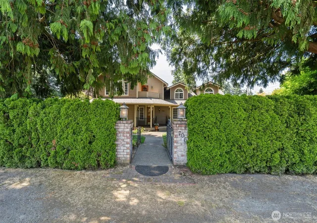 Photo 3 of Sale Pending at 706 N Huson, Tacoma, WA 98406 | MLS# NWM2558453 | Listing updated on 2026-09-25