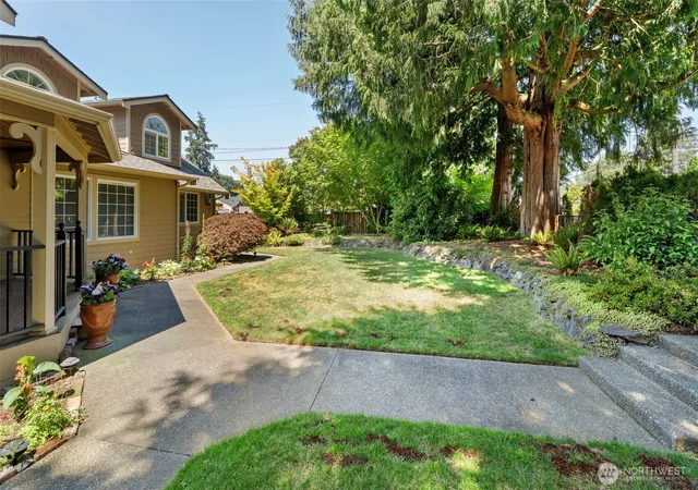 Photo 4 of Sale Pending at 706 N Huson, Tacoma, WA 98406 | MLS# NWM2558453 | Listing updated on 2026-09-25