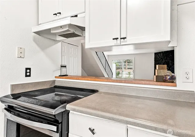 Photo 3 of Townhouse for sale at 1040 S 320th Street #36, Federal Way, WA 98003 | MLS# NWM2558460 | Listing updated on 2026-09-29