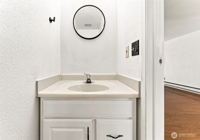 Photo 4 of Townhouse for sale at 1040 S 320th Street #36, Federal Way, WA 98003 | MLS# NWM2558460 | Listing updated on 2026-09-29