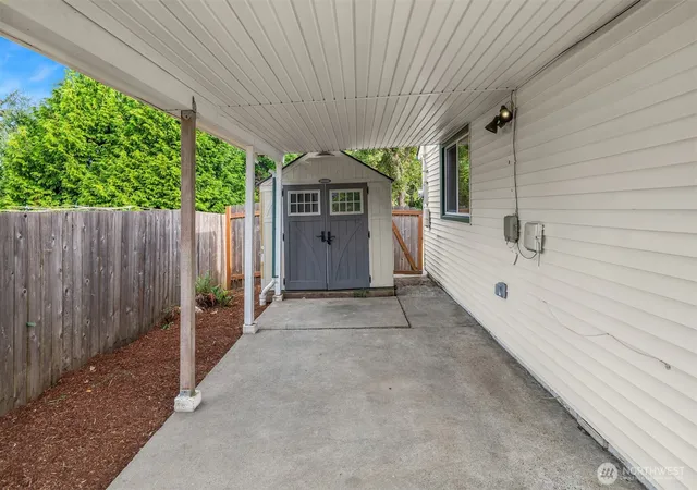 Photo 4 of Single family home for sale at 3010 S Andover St, Seattle, WA 98108 | MLS# NWM2558464 | Listing updated on 2026-10-02