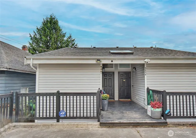 Photo 1 of Townhouse for sale at 908 Hiawatha Pl S #B, Seattle, WA 98144 | MLS# NWM2558472 | Listing updated on 2026-09-24