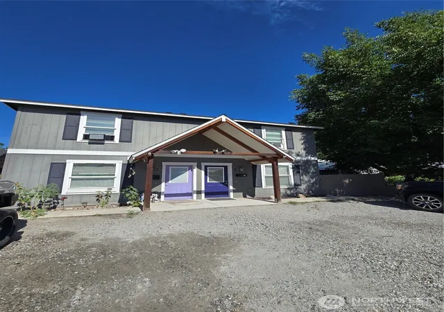 Photo 2 of Single family home for sale at 1402 Juniper St, Oroville, WA 98844 | MLS# NWM2558484 | Listing updated on 2026-09-23
