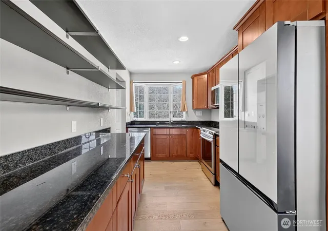 Photo 4 of Single family home for sale at 6704 23rd Avenue SW, Seattle, WA 98106 | MLS# NWM2558494 | Listing updated on 2026-09-23