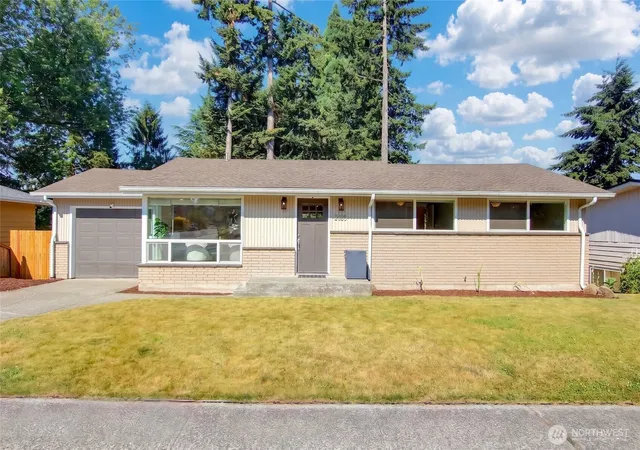 Photo 1 of Single family home for sale at 2025 Edmonds Ave Ne, Renton, WA 98056 | MLS# NWM2558498 | Listing updated on 2026-09-23