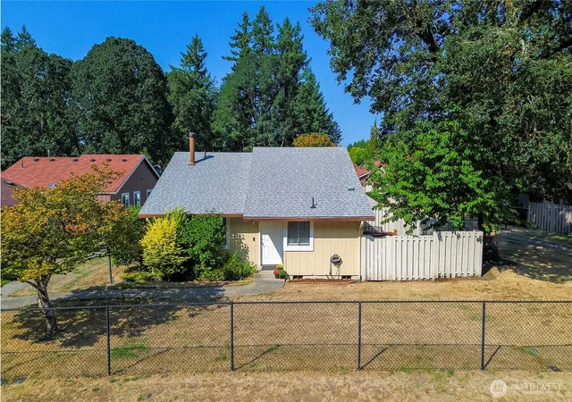 Photo 3 of Single family home for sale at 4936 Cottage Ln Se, Lacey, WA 98503 | MLS# NWM2558506 | Listing updated on 2026-07-24