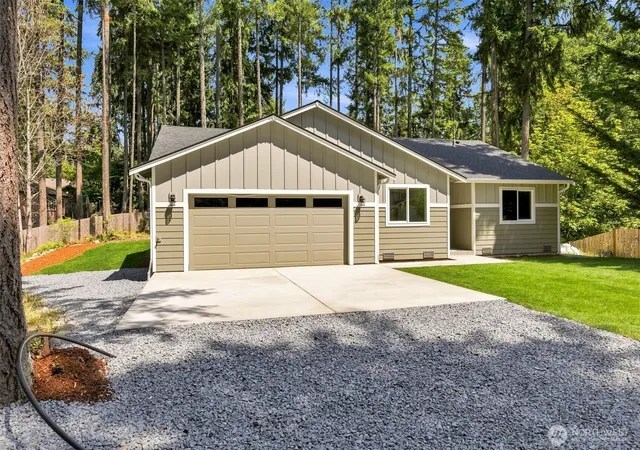 Photo 2 of Single family home for sale at 18042 Highland Ct Se, Yelm, WA 98597 | MLS# NWM2558513 | Listing updated on 2026-09-24