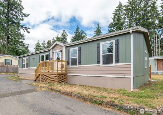 Manufactured home for sale at 5219 5th Street, Bremerton, WA 98312 | MLS# NWM2558524