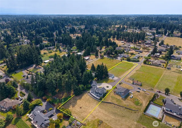 Photo 2 of Single family home for sale at 5601 48th Avenue E, Tacoma, WA 98443 | MLS# NWM2558580 | Listing updated on 2026-09-23