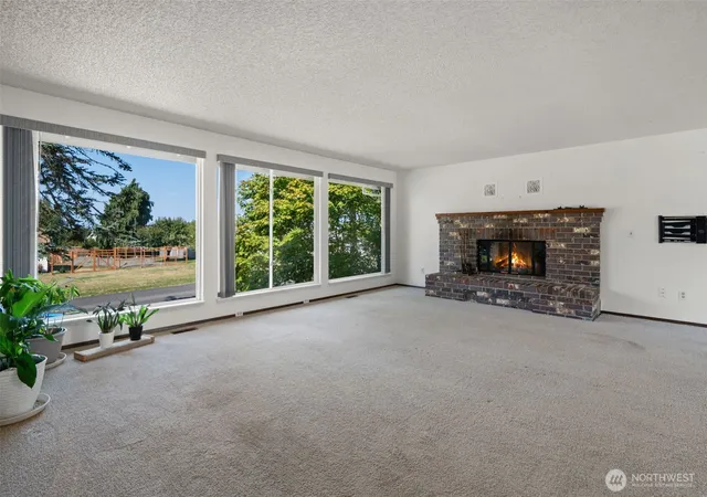 Photo 4 of Sale Pending at 310 Libby St, Sequim, WA 98382 | MLS# NWM2558583 | Listing updated on 2026-09-21