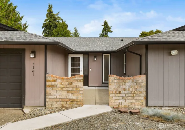 Photo 4 of Sale Pending at 5401 47th Avenue E, Tacoma, WA 98443 | MLS# NWM2558619 | Listing updated on 2026-09-22