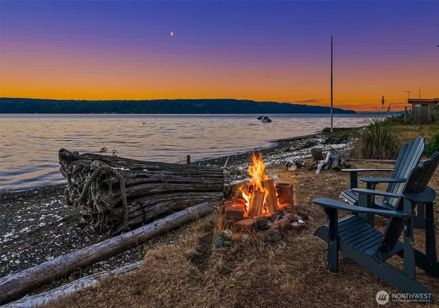 Photo 2 of Single family home for sale at 100 N Carroll Point Rd, Lilliwaup, WA 98555 | MLS# NWM2558636 | Listing updated on 2026-09-23