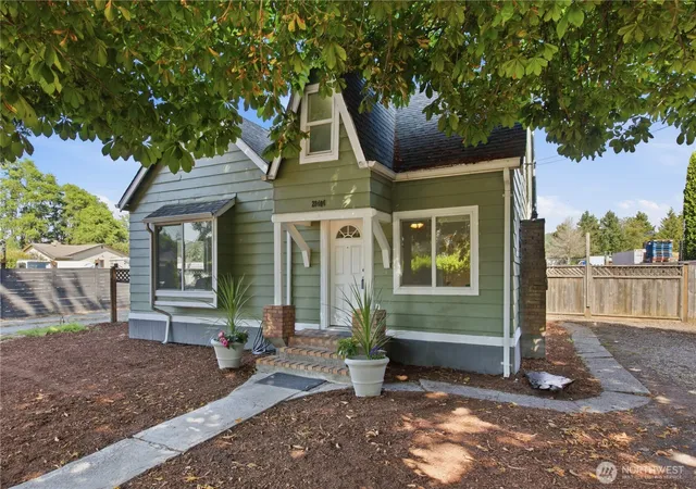 Photo 1 of Sale Pending at 28404 85th Avenue S, Kent, WA 98032 | MLS# NWM2558637 | Listing updated on 2026-09-26